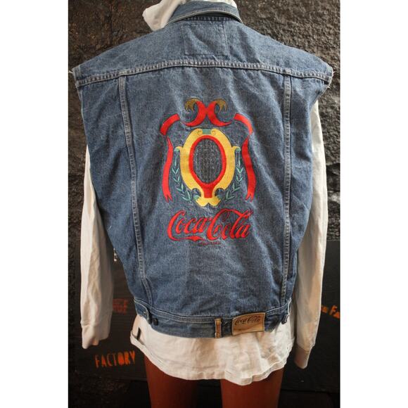 VINTAGE COCA-COLA DENIM VEST – EMBROIDERED BACK – RARE 80s/90s – MEN’S LARGE - Picture 5 of 13
